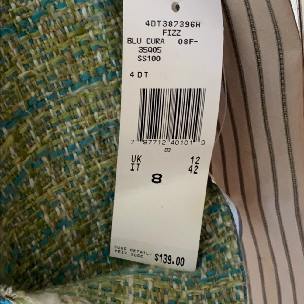 Blazer - Picture 2 of 5